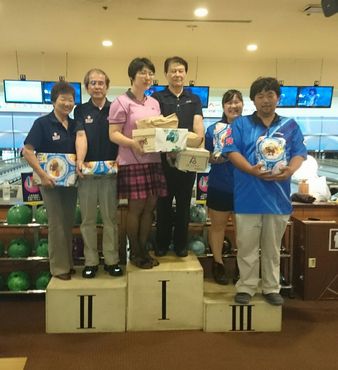 笑顔の優勝、準優勝、3位の皆さん