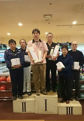 表彰台のみなさん