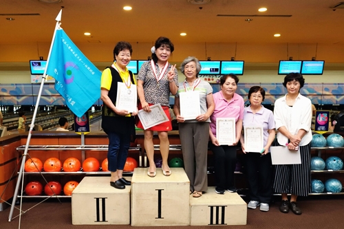 笑顔の入賞者6名